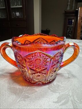 Vtg. Indiana glass Heirloom sunset sugar bowl.